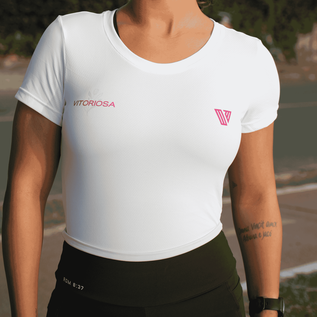 Camiseta God Is With Me Branca